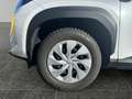 Toyota Yaris Cross 1,5 l Hybrid 4x4 Active Drive   8-fach bereift! A Weiß - thumbnail 15