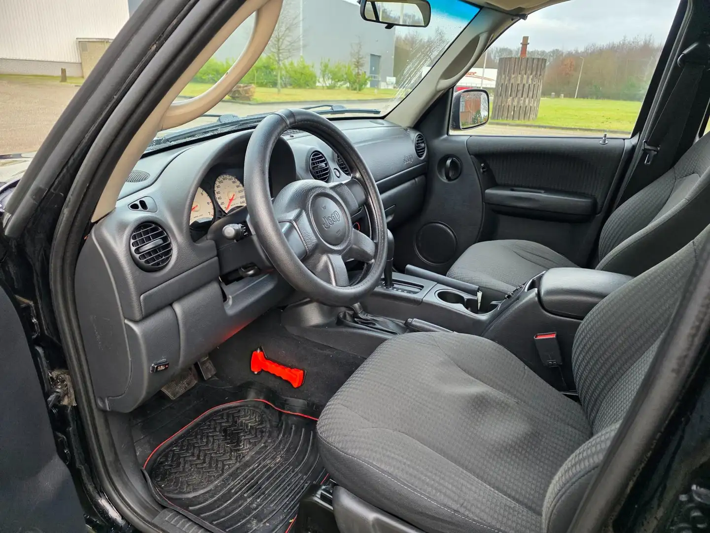 Jeep Cherokee 3.7i V6 Sport Plus AUTOMAAT/airco Zwart - 2