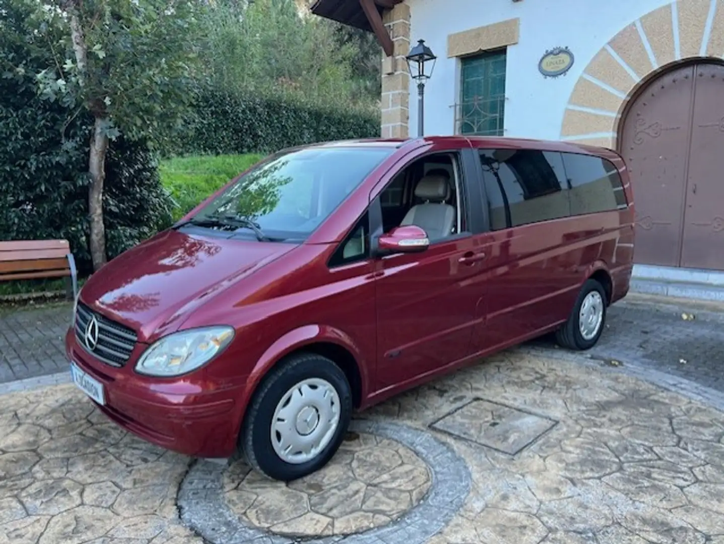 Mercedes-Benz Viano 2.2CDI Trend Extralarga Burdeos - 1