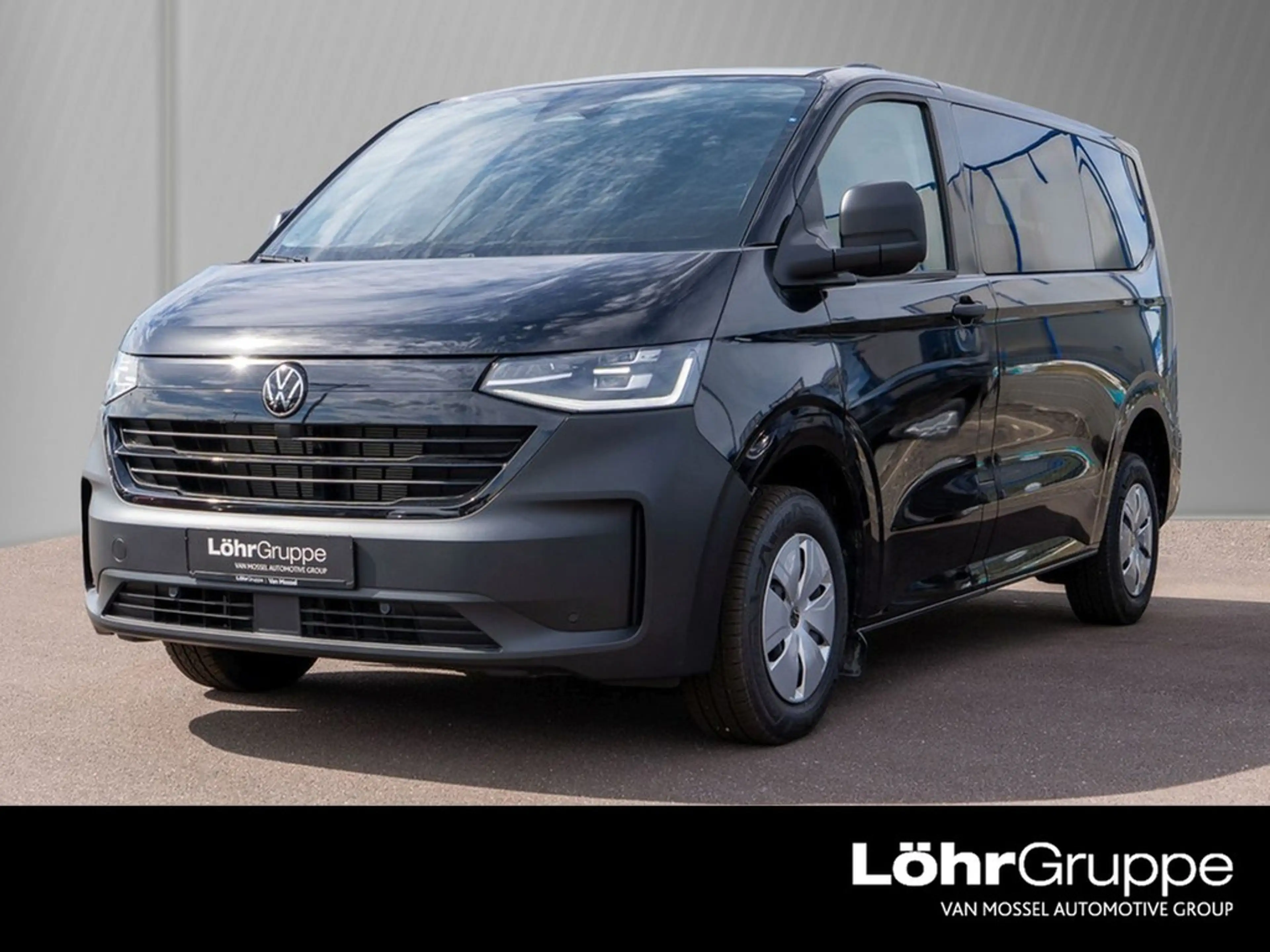 Volkswagen T7 Caravelle 2.0 TDI DSG IQ Light, Rear-View