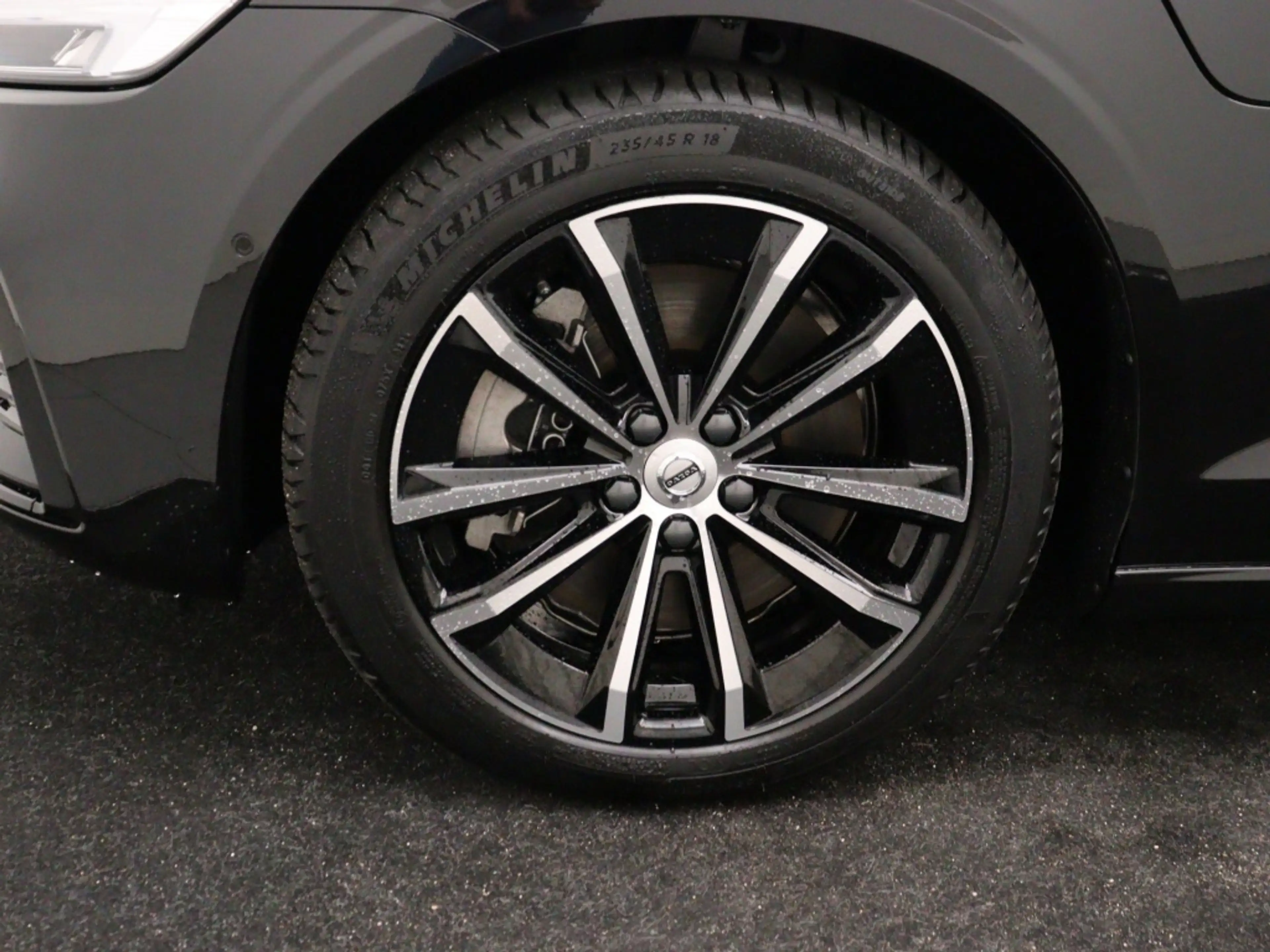 Volvo V60 T8 PLUG-IN HYBRID PLUS DARK SCHUIFDAK 360GR CAM HA — photo 8