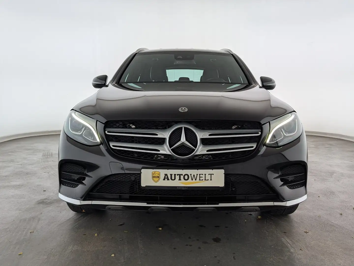 Mercedes-Benz GLC 220 GLC 220 d AMG Line 4Matic LED+NAVI+PDC+SHZ+TEMP+ Zwart - 2