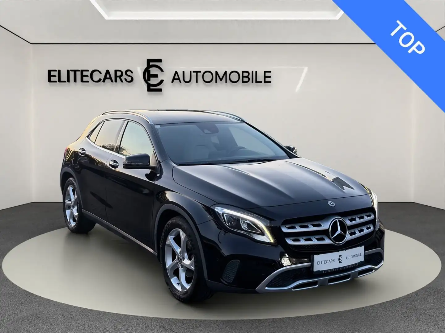 Mercedes-Benz GLA 180 D CDI LUXURY LINE / TEMPOMAT / RÜCKKAMMERA / SHZ Schwarz - 1