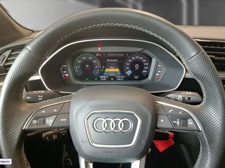 Audi Q3 2022, foto 11