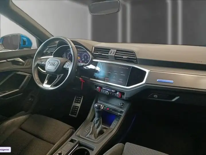 Audi Q3 2022, foto 8
