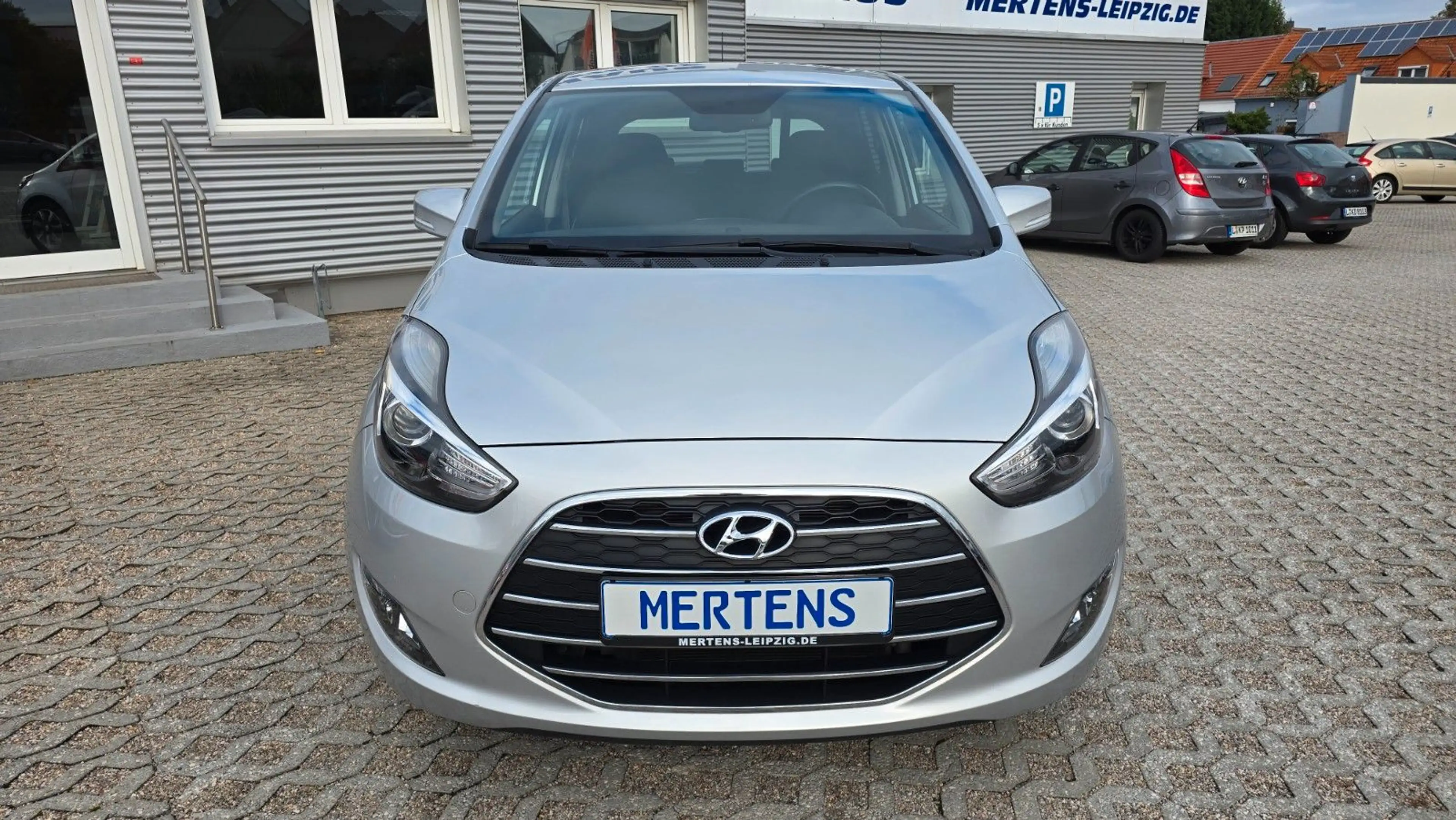 Hyundai iX20 Style Aut. Nav SHZ LRHZG PDC KAM BT Tel USB — photo 7