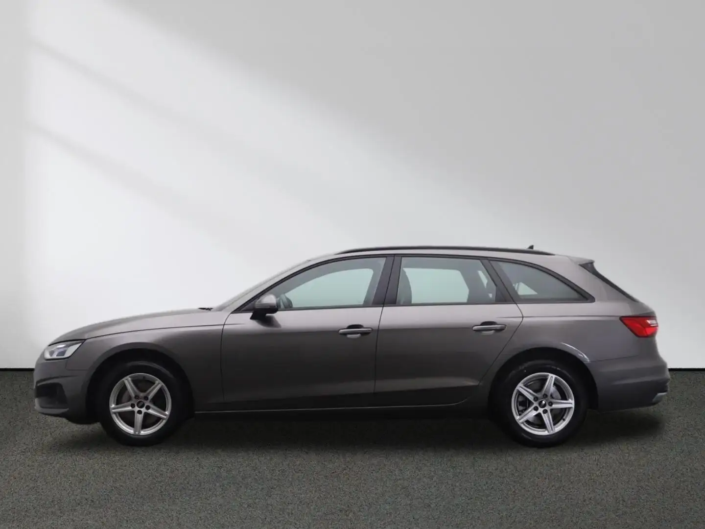 Audi A4 Avant 35 TDI S tronic MMI LED Kamera Grijs - 2