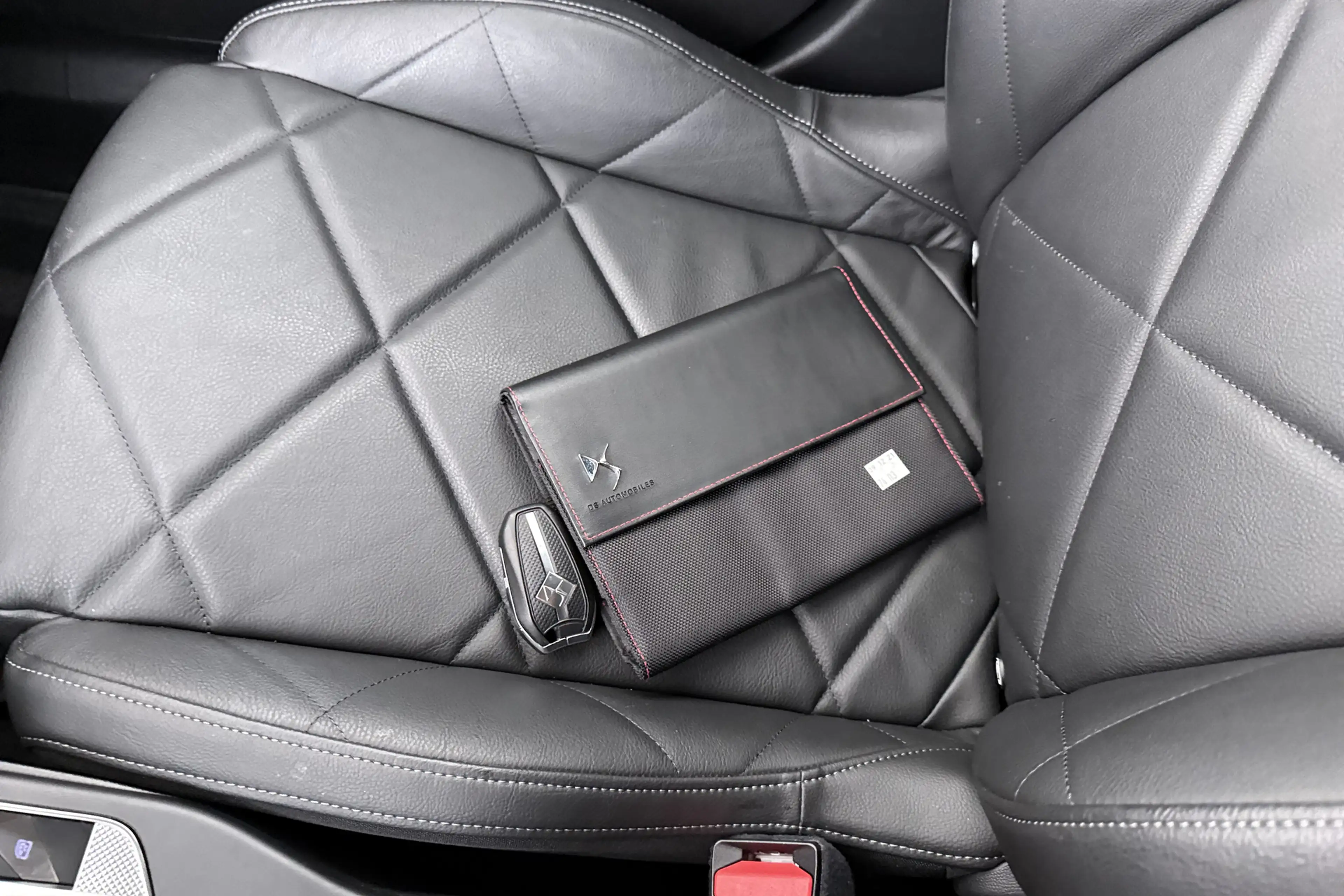 DS Automobiles DS 3 Crossback Opéra Plus 50 kWh (94% SOH) Leder 360* Camera Adap — photo 24