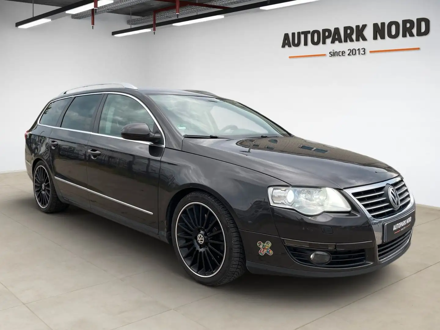 Volkswagen Passat Variant Passat 2.0 TDI DSG Variant Highline/AHK/XENON Braun - 2