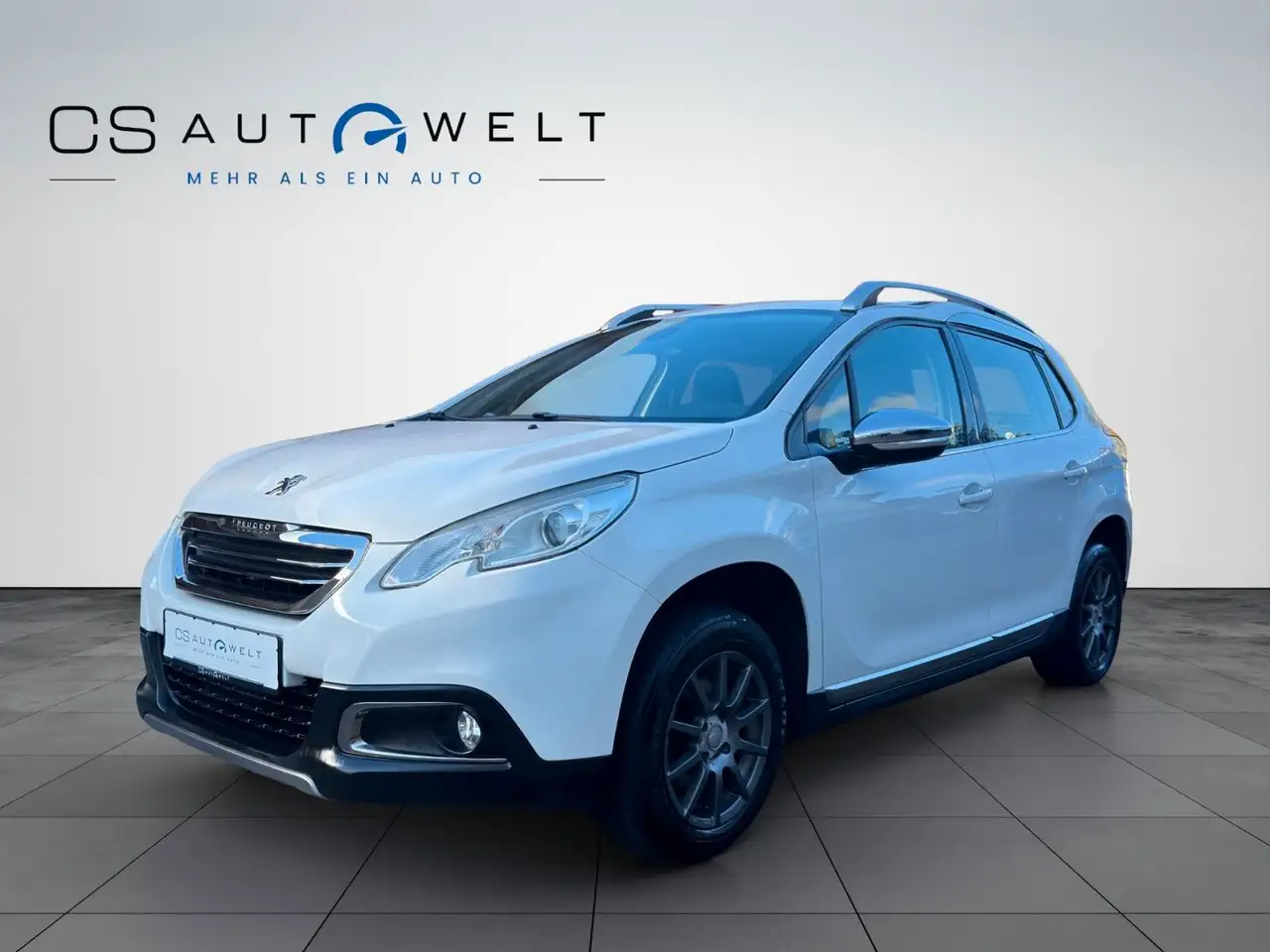 Peugeot 2008 1.2 Allure PDC/NAVI/KLIMA/AHK/SHZ/TEMPOMAT — photo 1 of 34