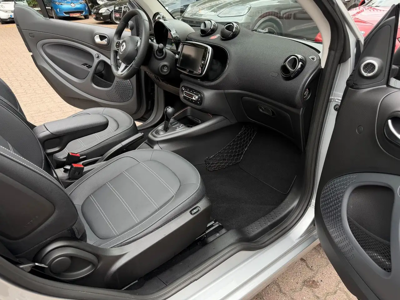 smart forTwo 2023 — фото 19