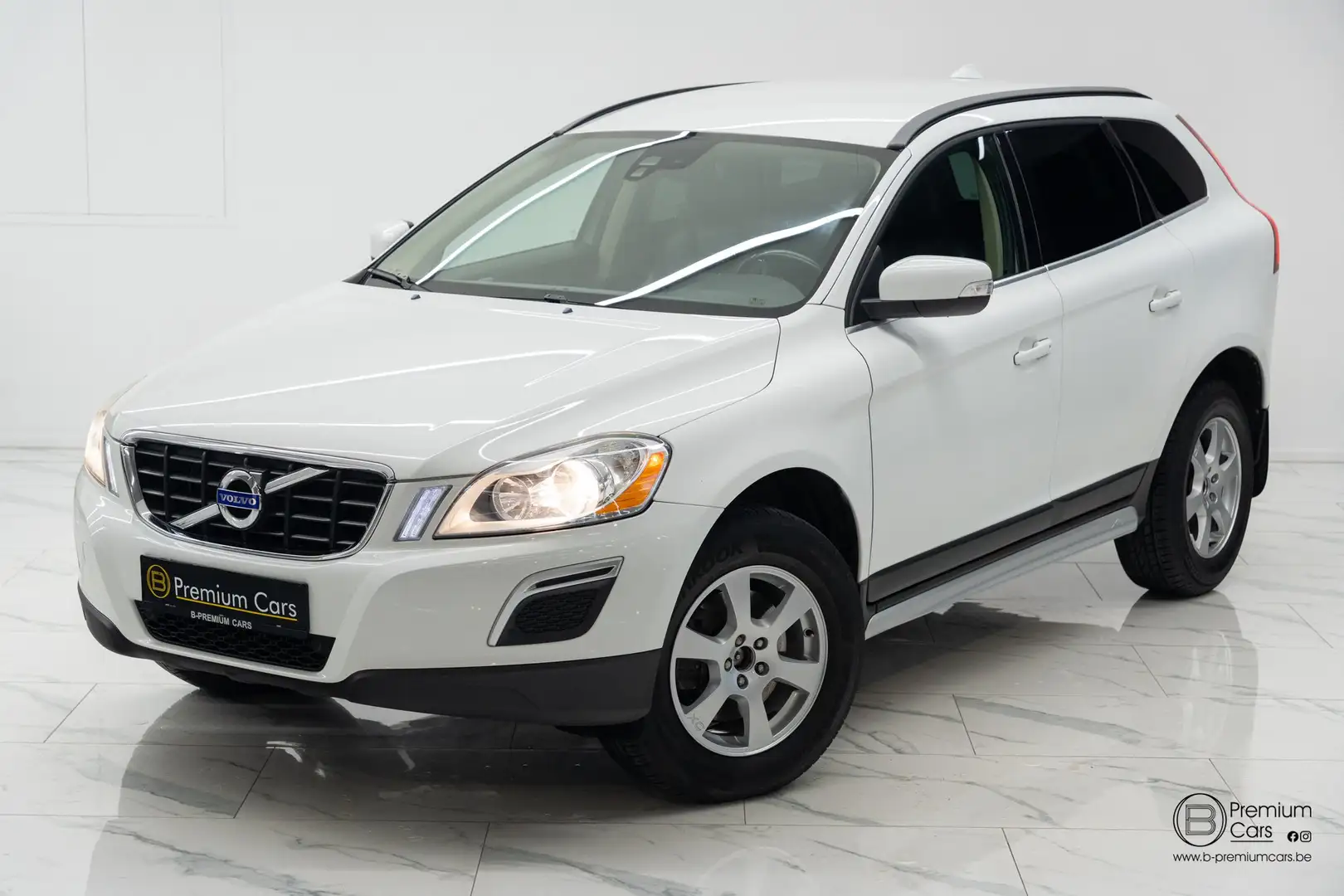 Volvo XC60 D3 Ocean Race! Leder, Cruise! Airco! Uniek! Wit - 2