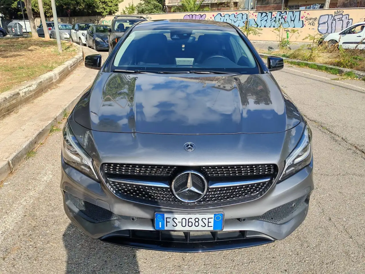 Mercedes-Benz CLA 200