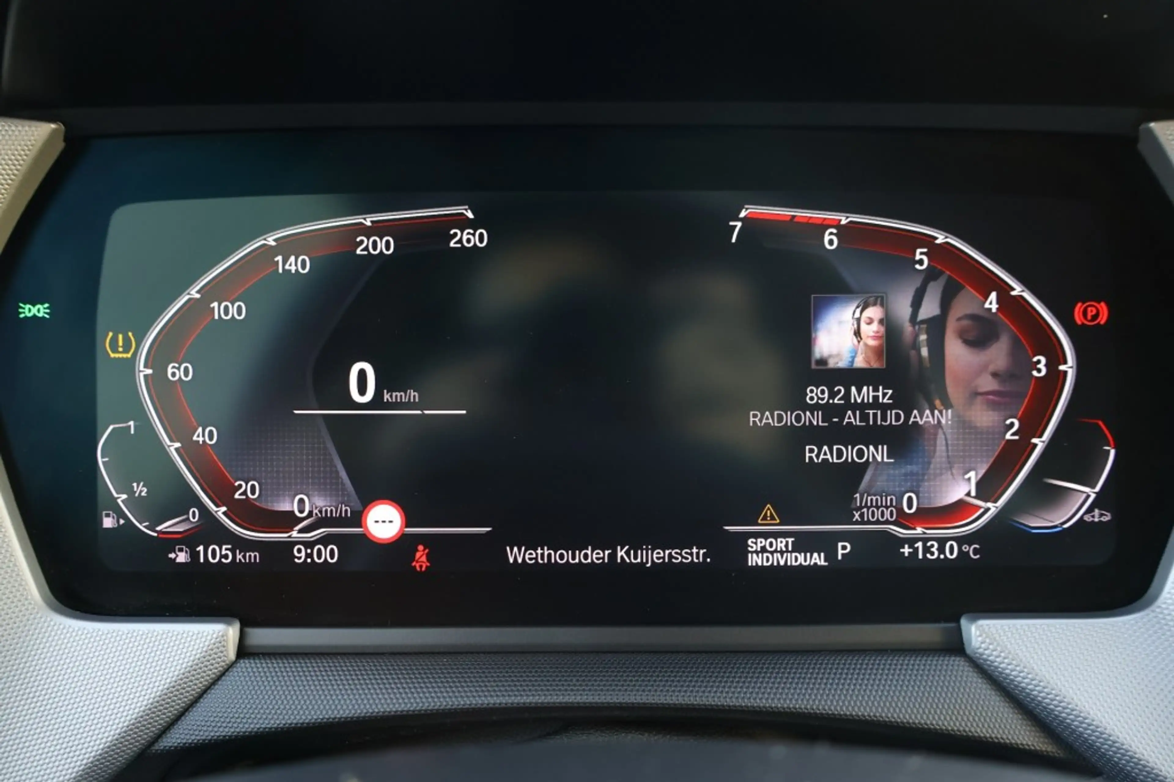 BMW 118 118i Automaat / Navi / PDC / LED / ECC / Carplay — photo 18