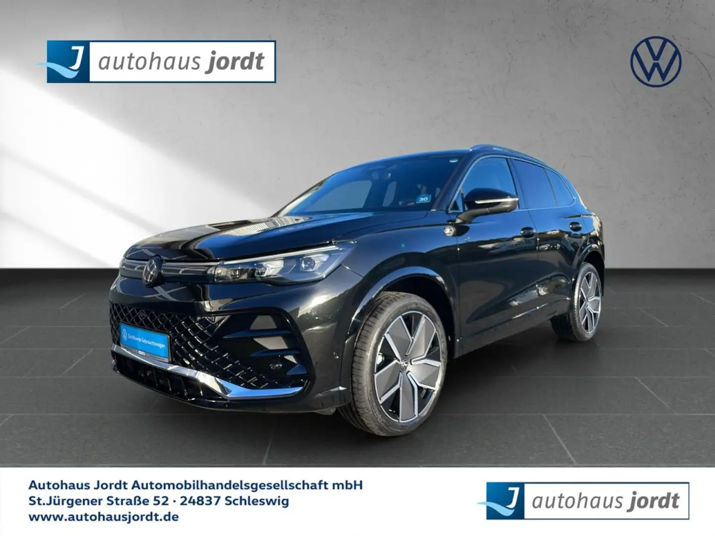 Volkswagen Tiguan 2.0 TDI DPF R-Line DSG DCC RFK APP LED AHK Noir - 1