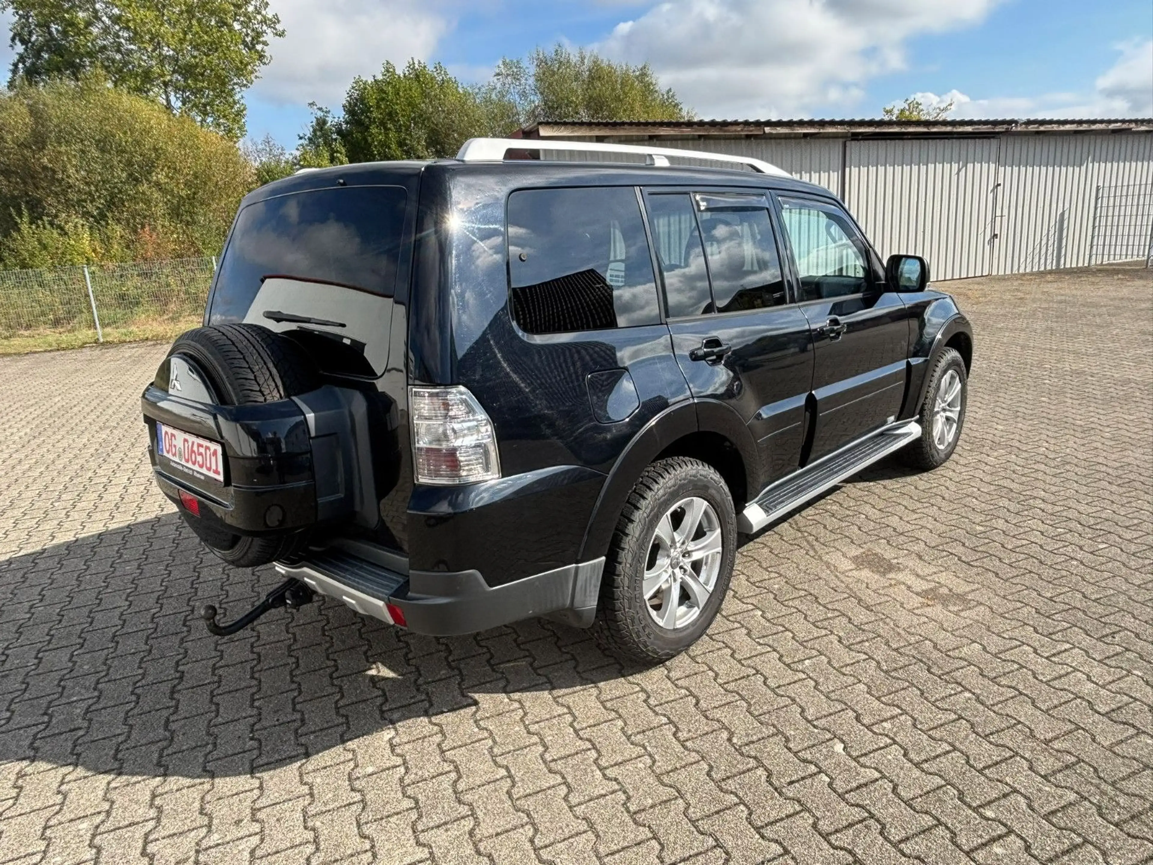 Mitsubishi Pajero 3.2 DI-D Instyle — photo 3