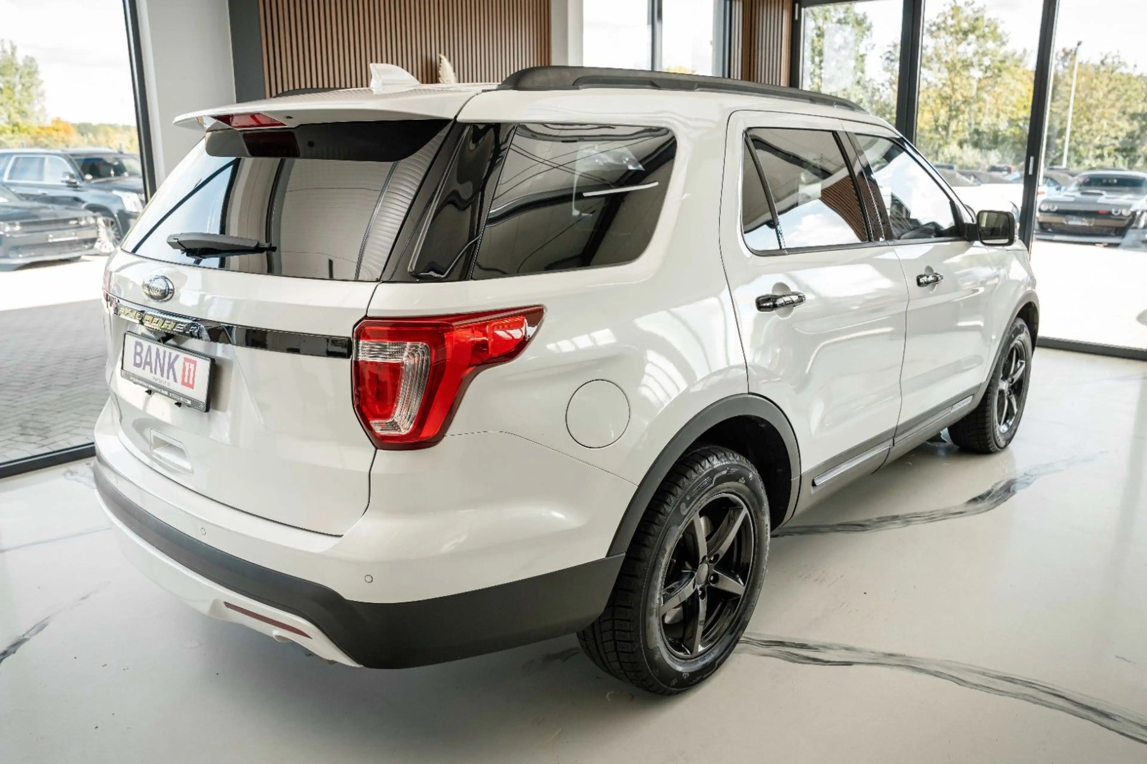 Ford Explorer 3,5 XLT 4x4 LPG BRC NAVI LEDER7 SItzer — photo 5