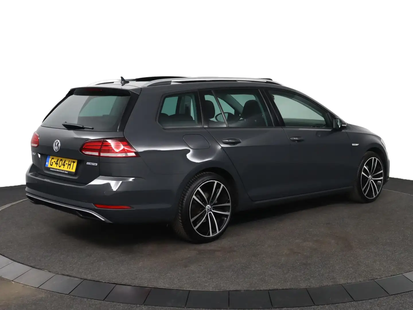 Volkswagen Golf Variant 1.5 TSI Comfortline Business|Pano|LED|Stoelverwarm Gris - 2