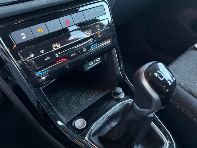 Volkswagen T-Cross view 13