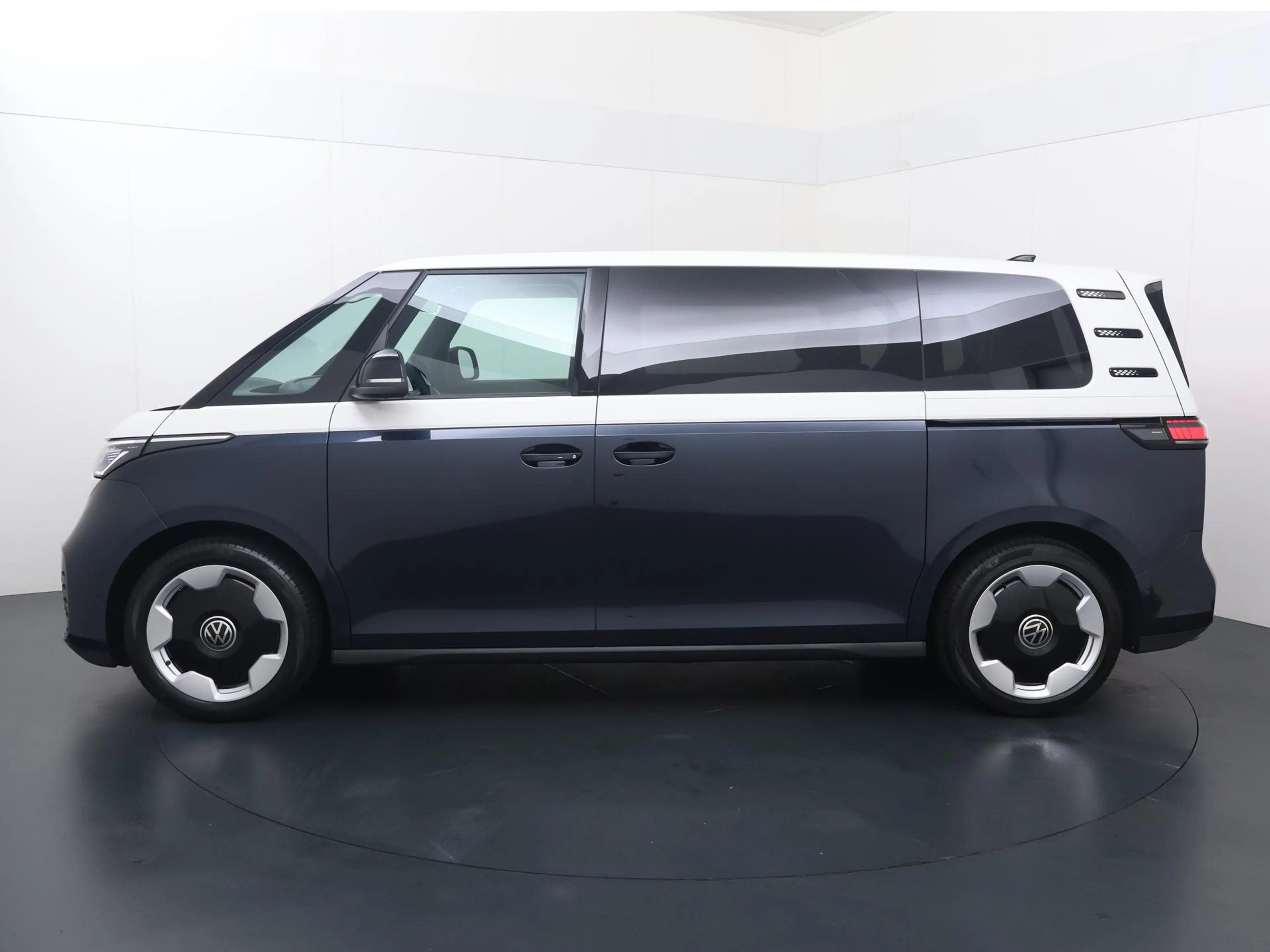Volkswagen ID. Buzz Bedrijfswagens Pro Bulli Limited Elektromotor 210 — photo 2
