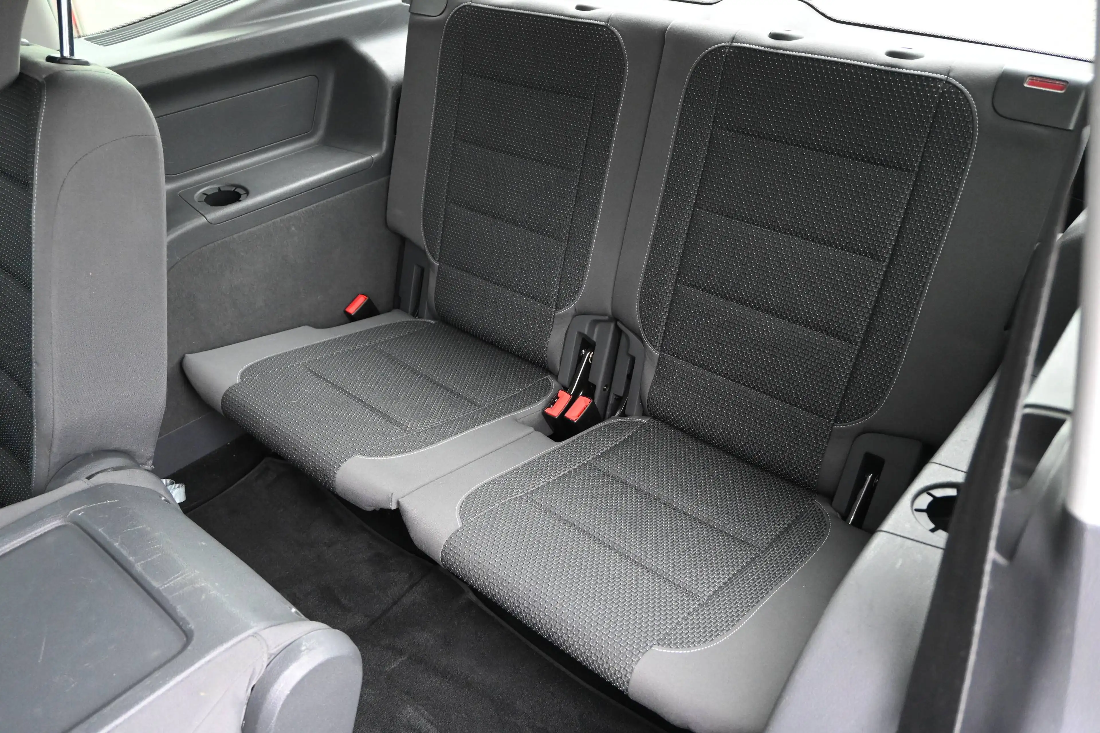 Volkswagen Touran 1.6 TDI DPF Comfortline °7-SITZE°KAMERA°02.28°2.HAND° — photo 13