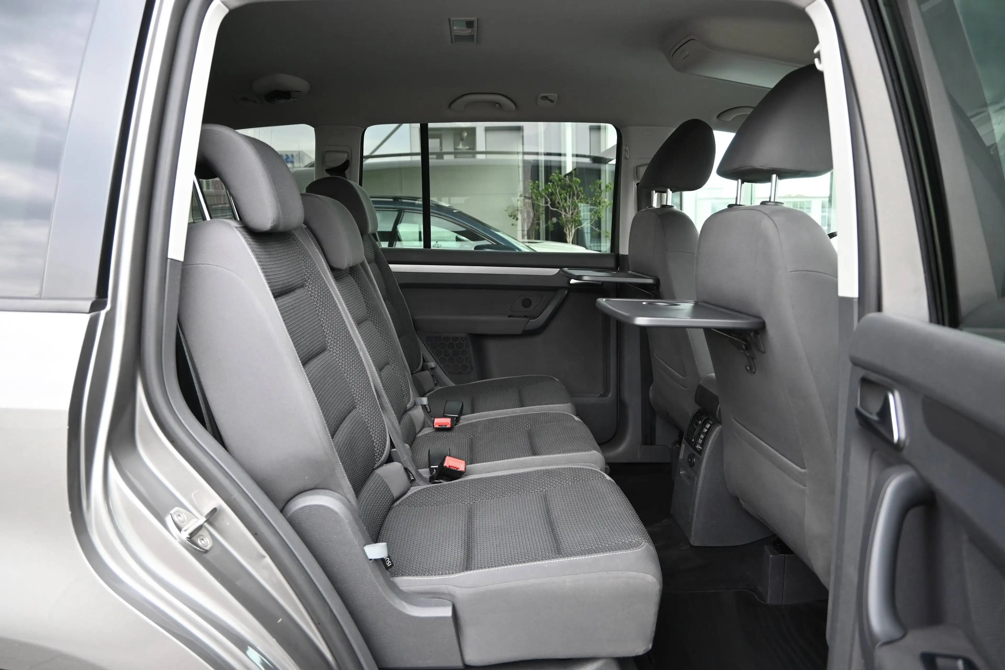 Volkswagen Touran 1.6 TDI DPF Comfortline °7-SITZE°KAMERA°02.28°2.HAND° — photo 14