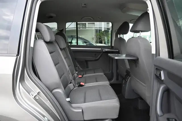 Volkswagen Touran view 14