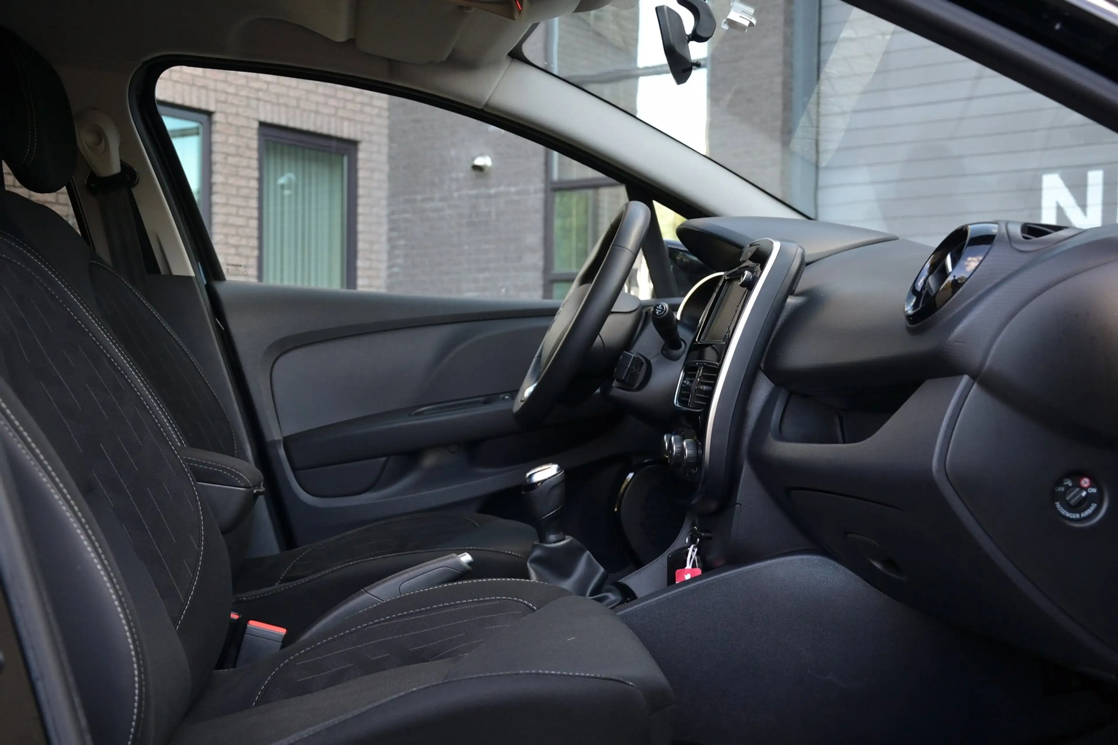 Renault Clio Estate 0.9 TCe Limited | Navigatie | Cruise Contro — photo 10