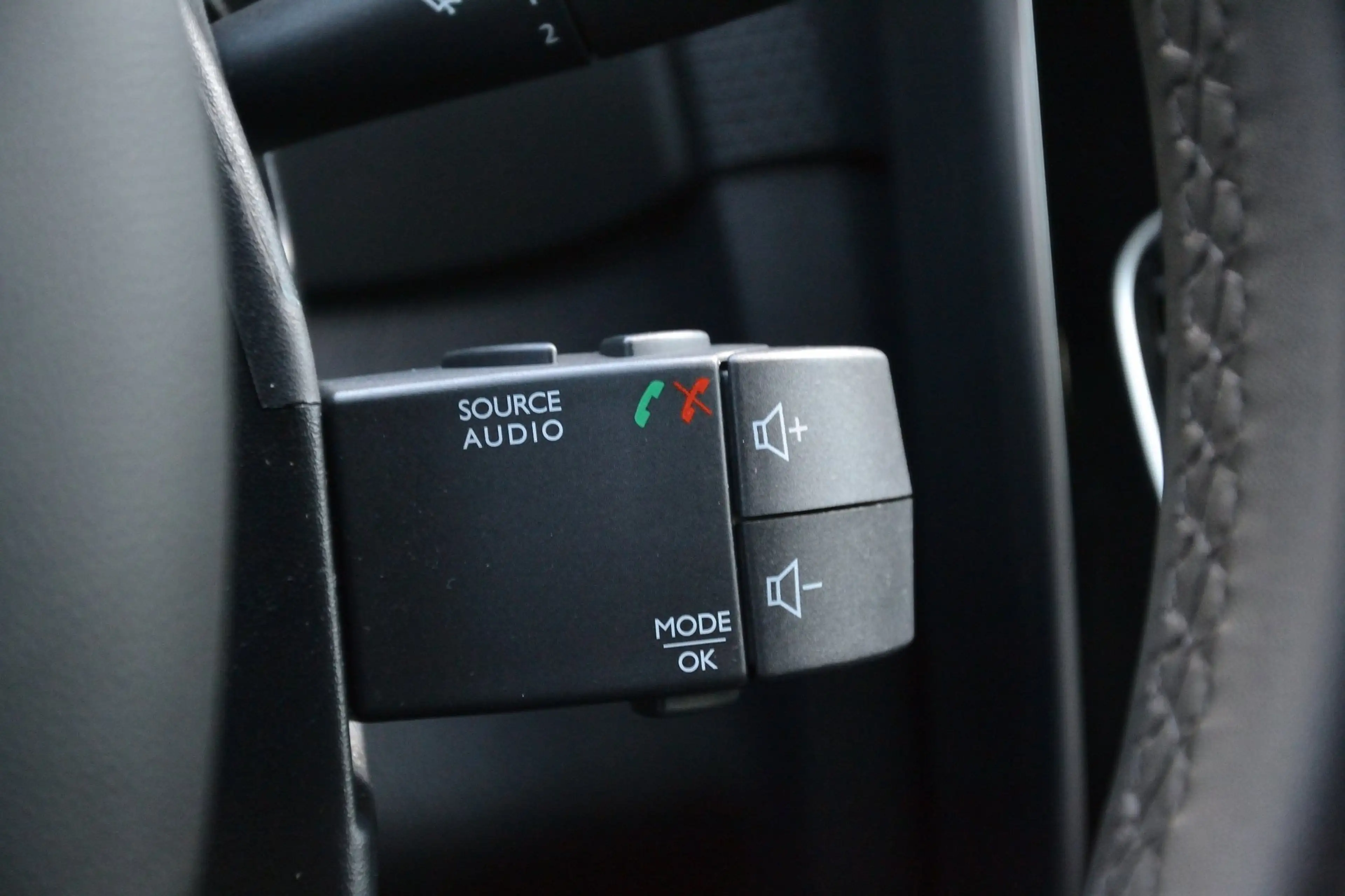 Renault Clio Estate 0.9 TCe Limited | Navigatie | Cruise Contro — photo 17