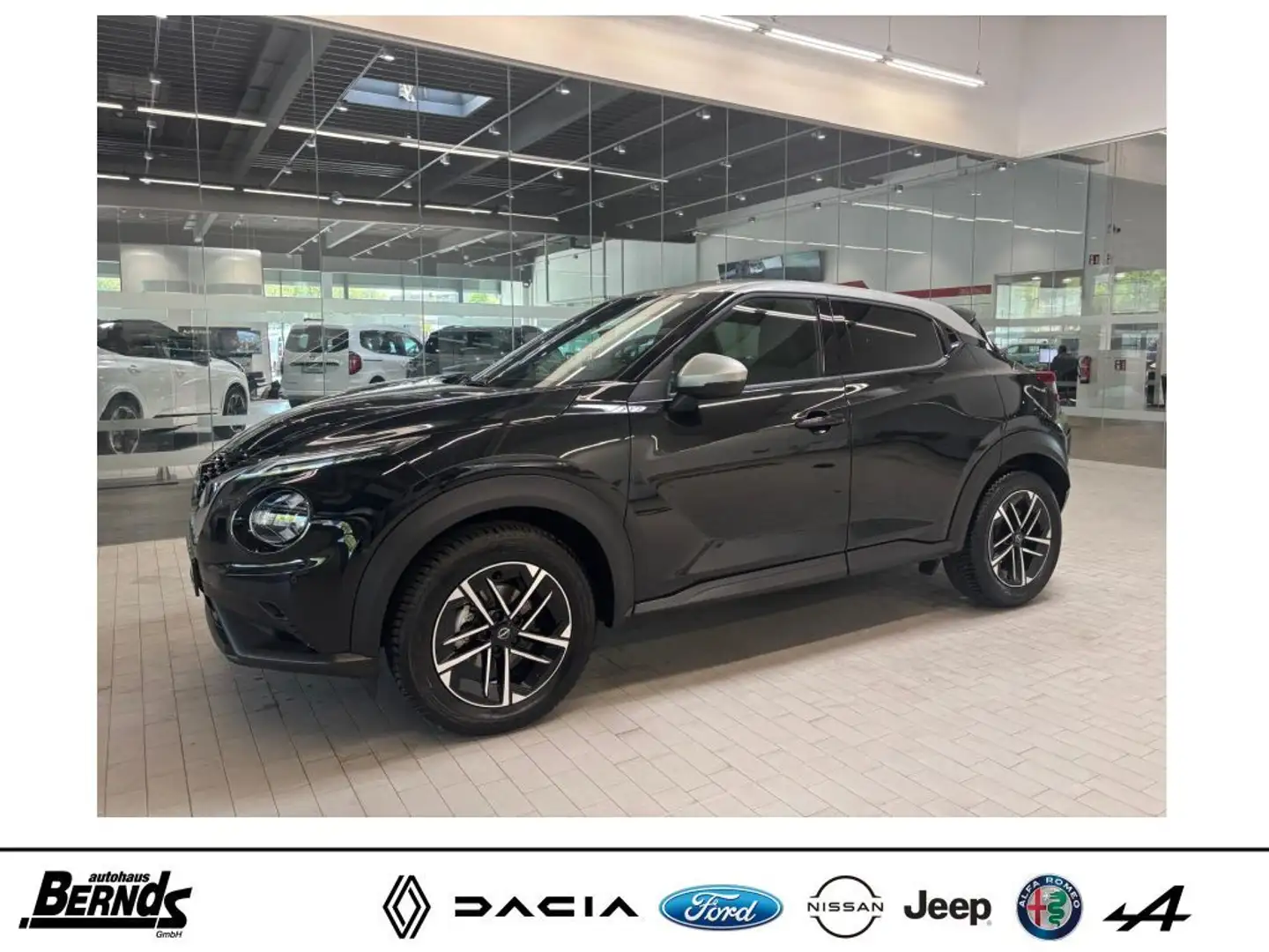 Nissan Juke 1.0 DIG-T N-Connecta KLIMAAUTOM. SITZHZG. ISO-FIX Schwarz - 1