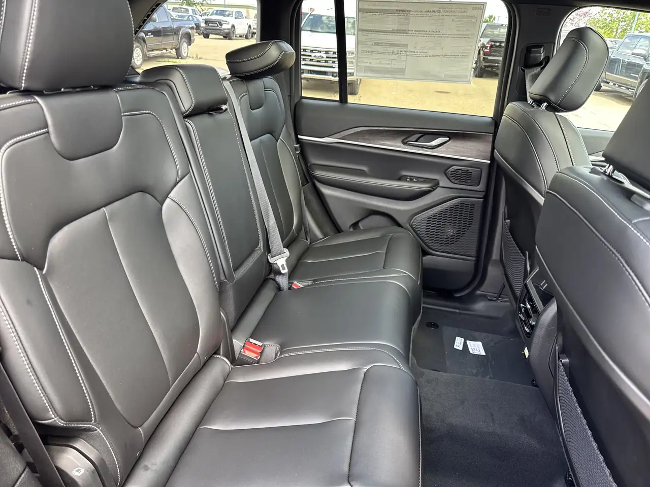 Jeep Grand Cherokee 2026 — фото 16