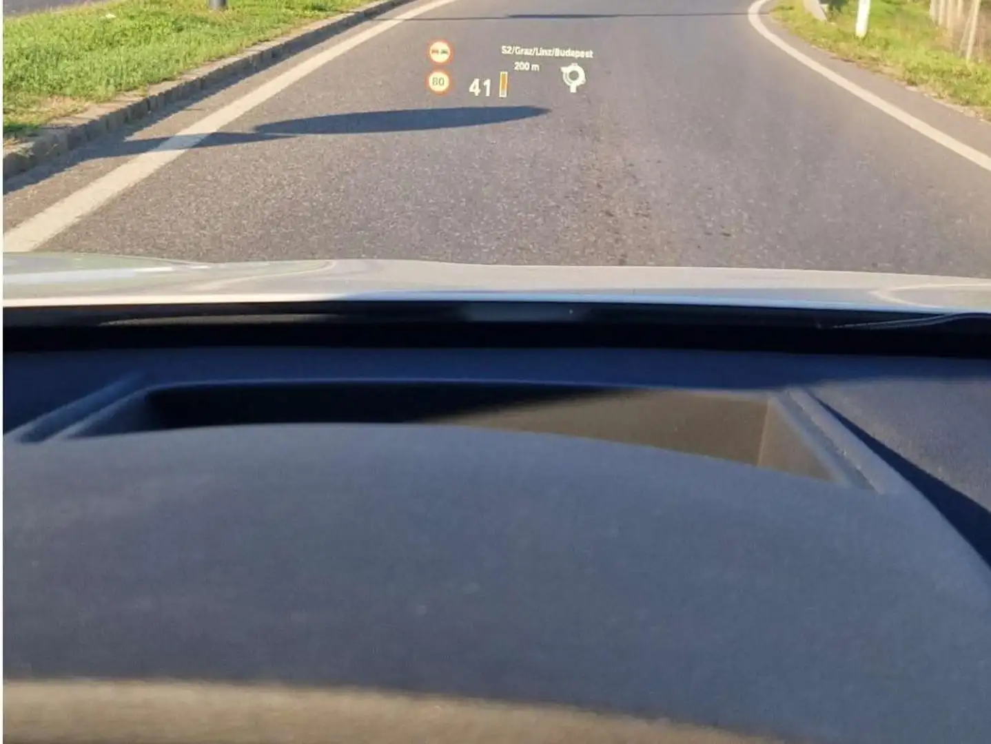 BMW X1 X1 sDrive18d xLine Aut. xLine Weiß - 1