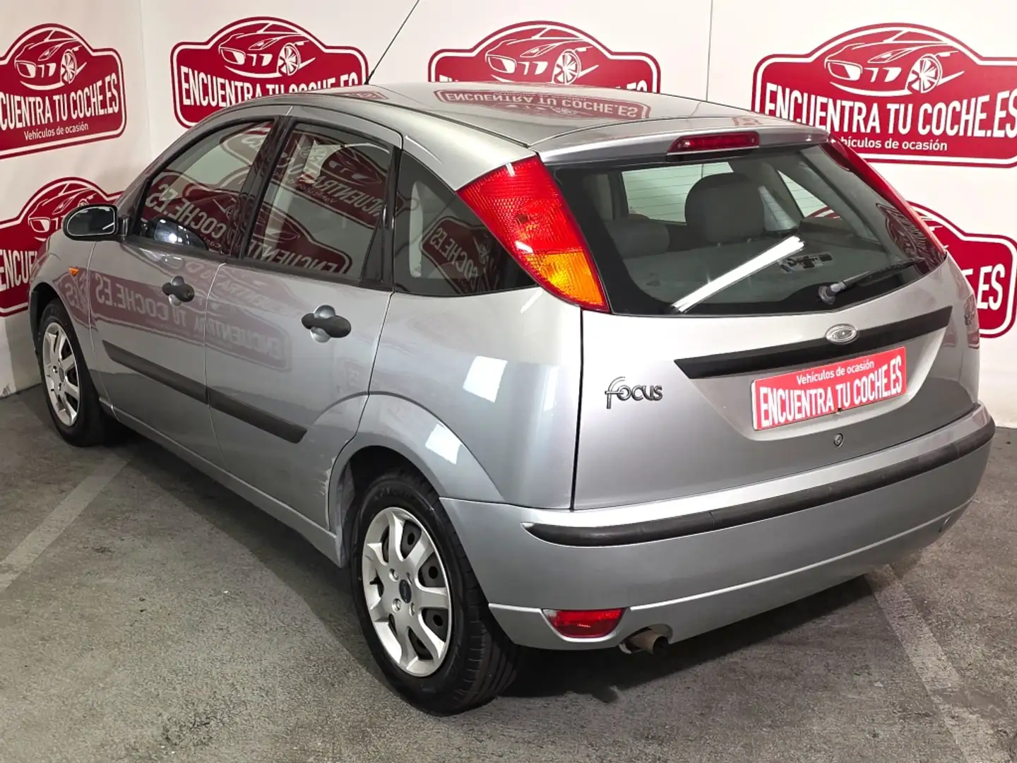 Ford Focus 1.6 Trend Plateado - 2