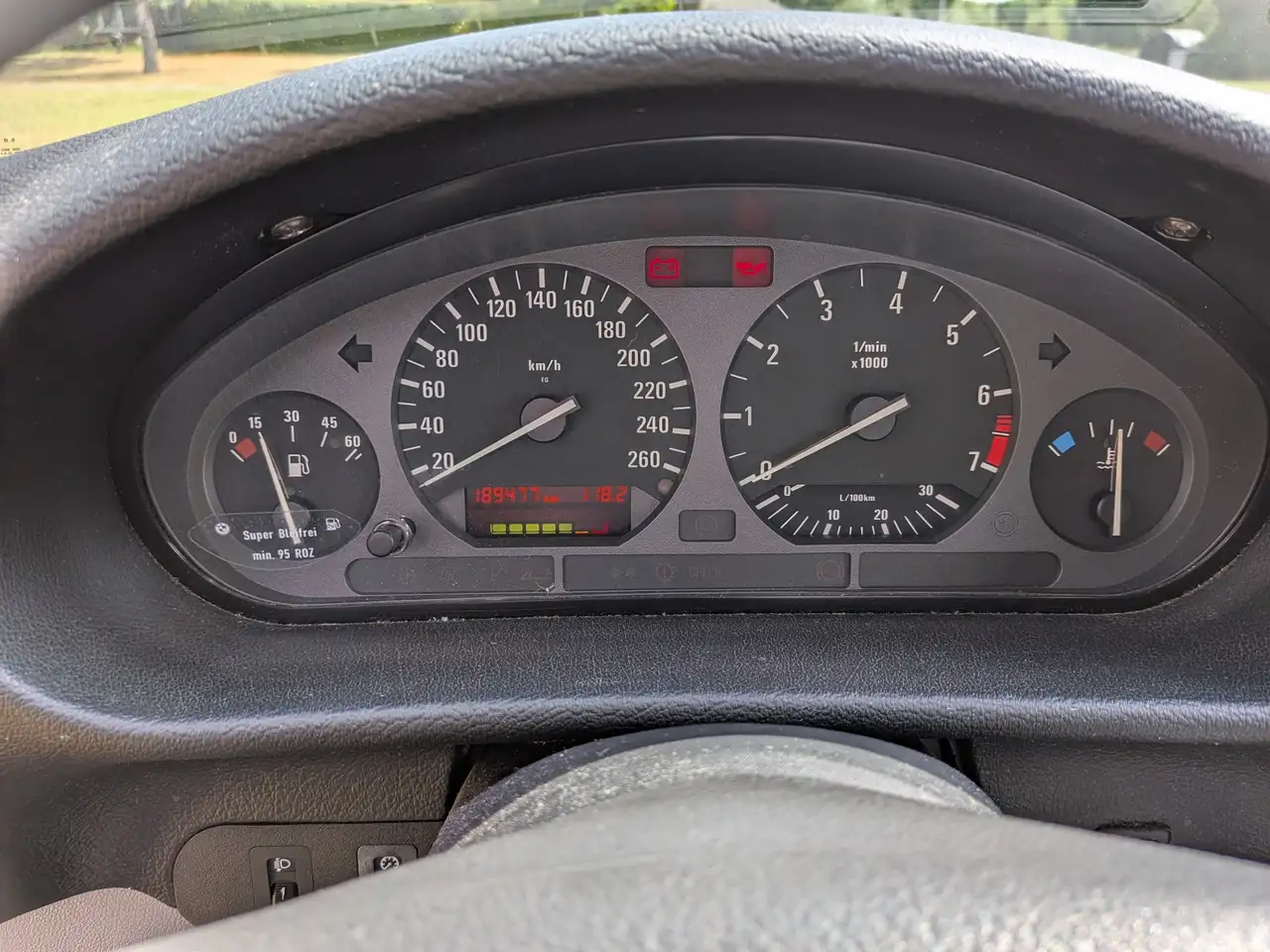 BMW 325 Tijdcapsule: 325i Automaat sedan E36, foto 12