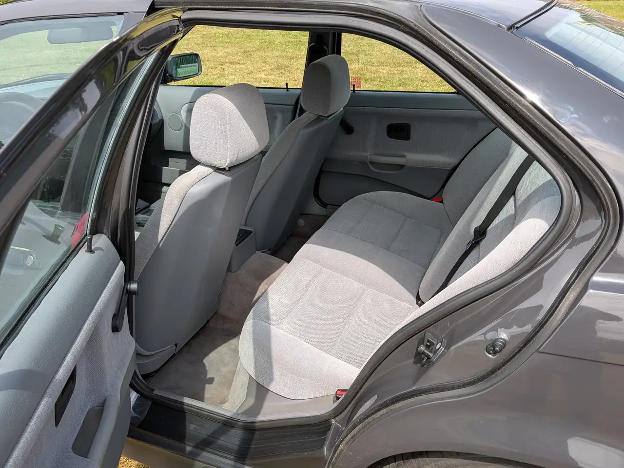 BMW 325 Tijdcapsule: 325i Automaat sedan E36, foto 5