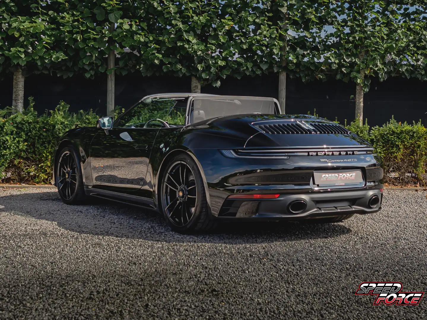 Porsche 911 Carrera Cabrio 4 GTS  | Lift | BURMESTER | Stoelv. Noir - 2