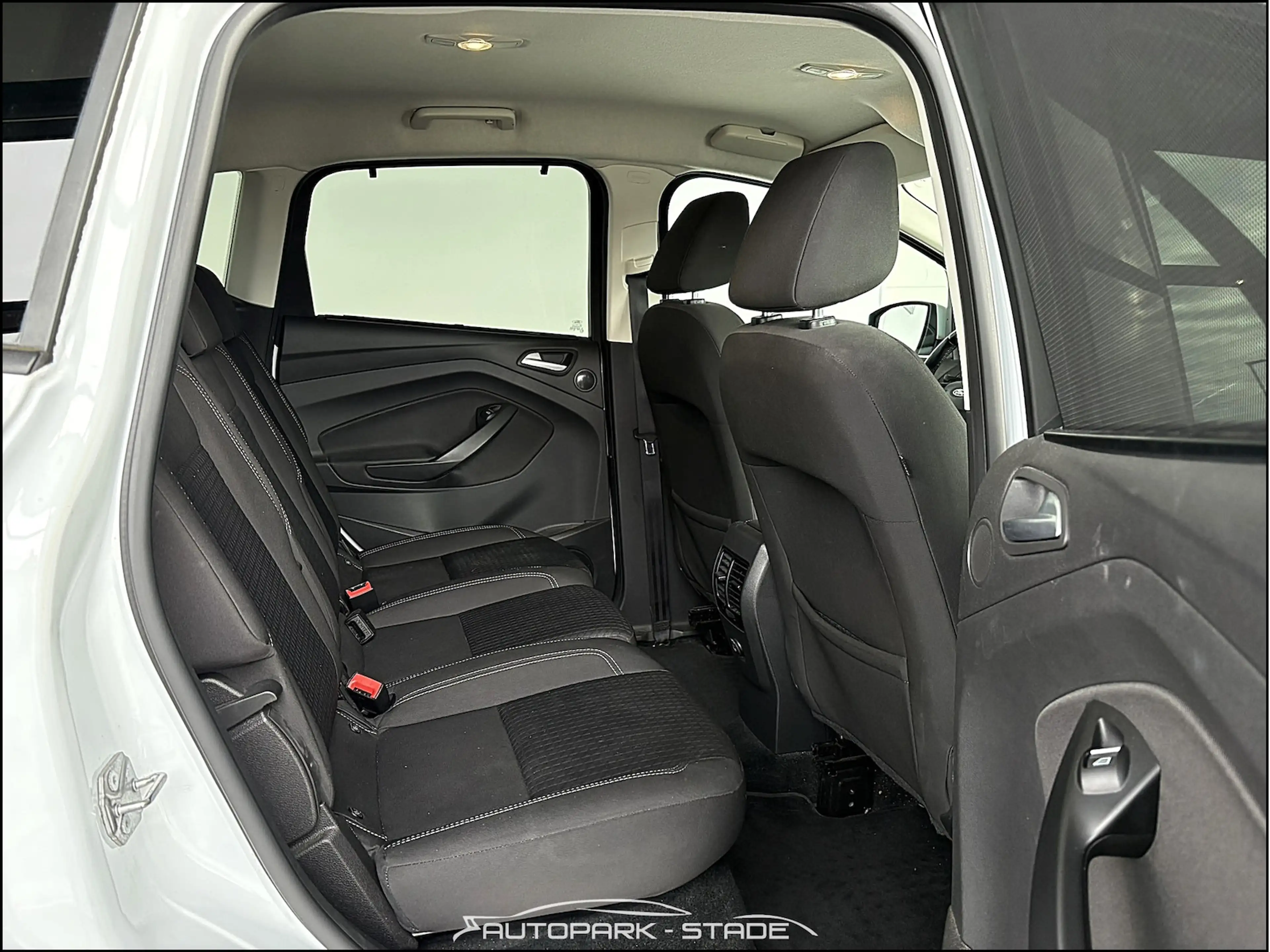 Ford C-Max Cool & Connect Aut. Temp. Sitzhzg Assist — photo 11