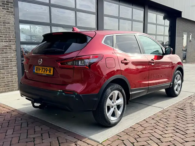 Nissan Qashqai view 2