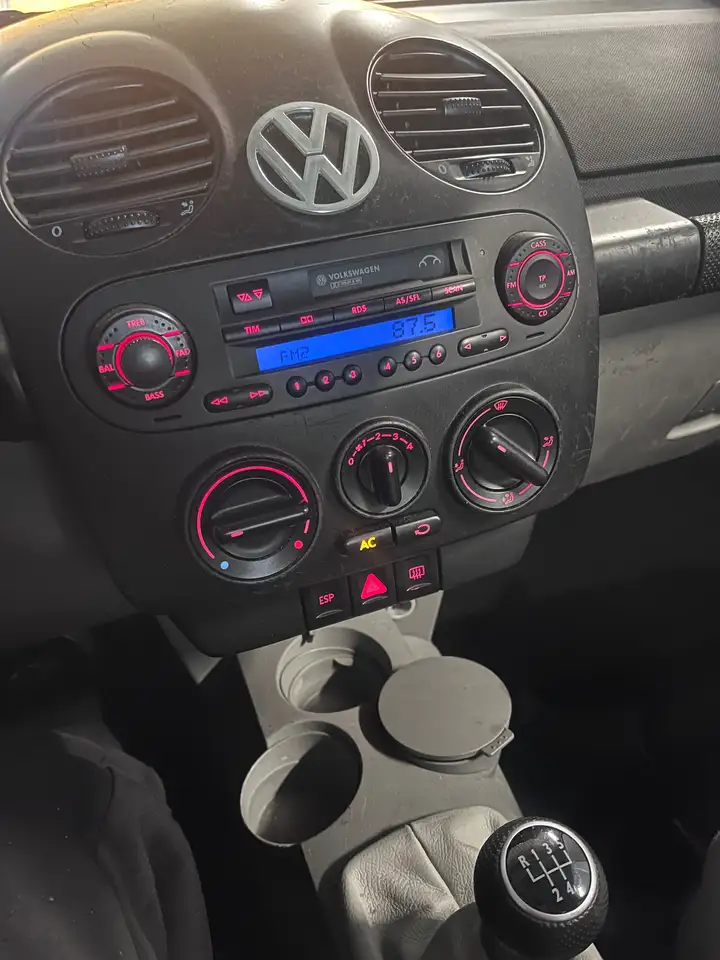 Volkswagen Beetle 2.0 Highline airco, nieuwe APK, stuurbekrachtiging, foto 9