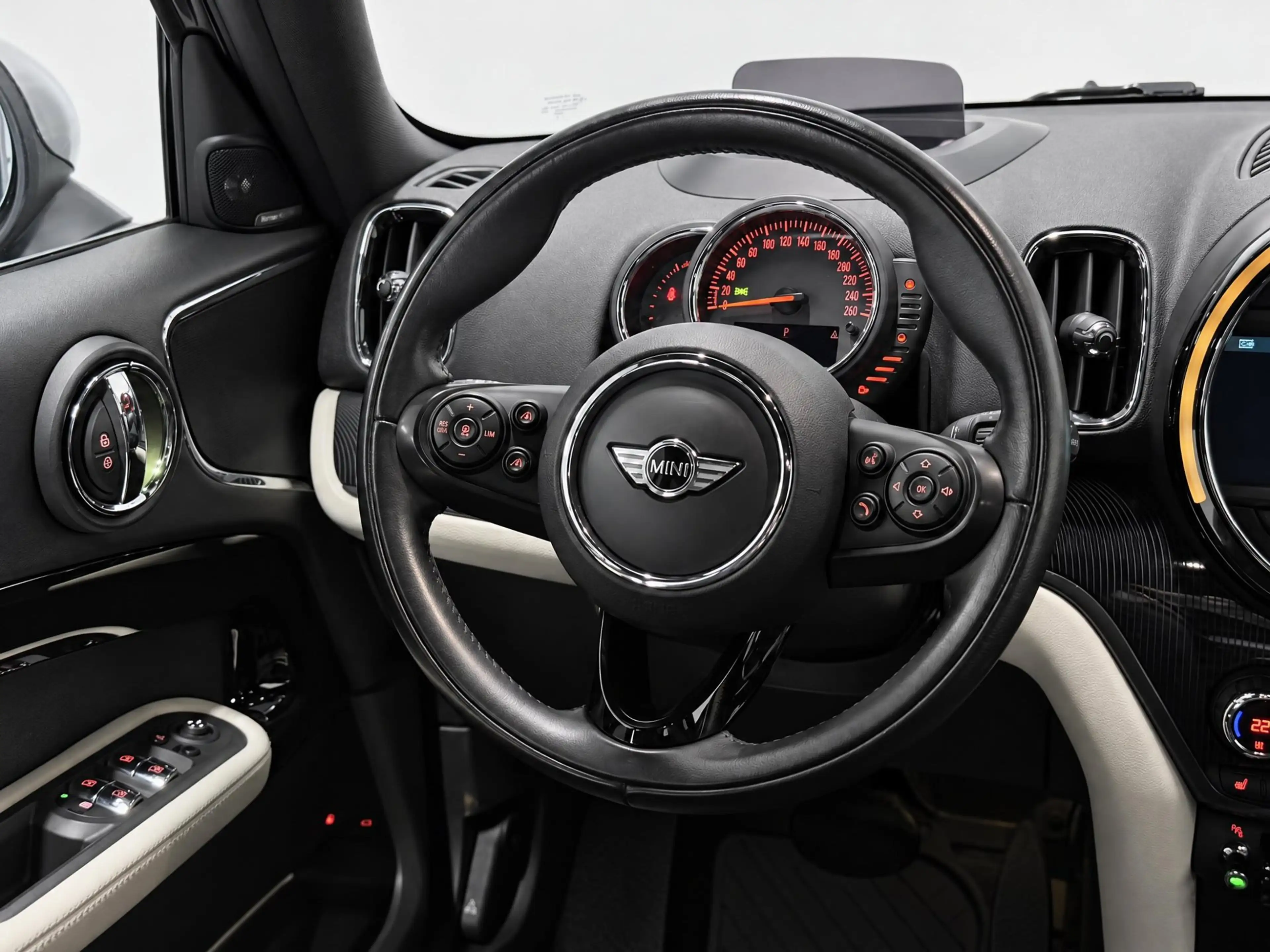 MINI Cooper SE Countryman 1.5 ALL4 Chili (LED, NAVI, H&K AUDIO, CAMERA, HUD) — photo 8