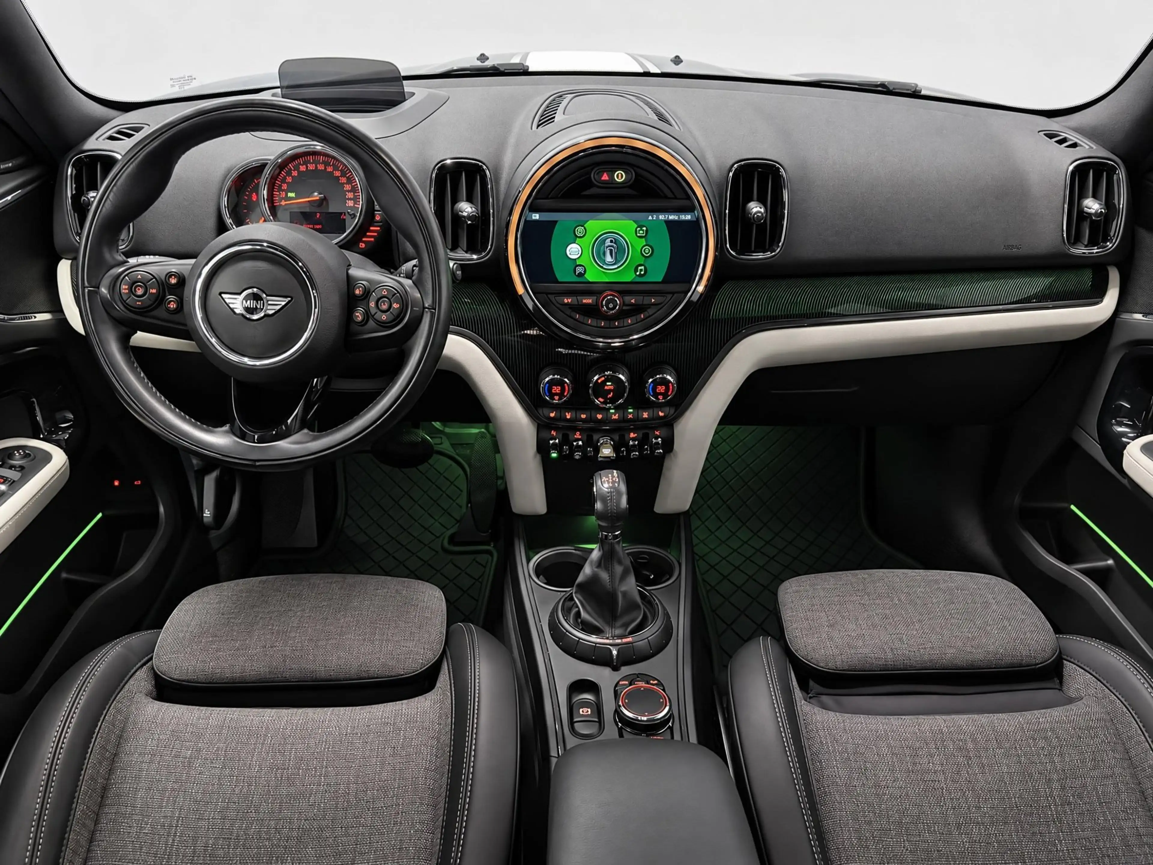 MINI Cooper SE Countryman 1.5 ALL4 Chili (LED, NAVI, H&K AUDIO, CAMERA, HUD) — photo 4