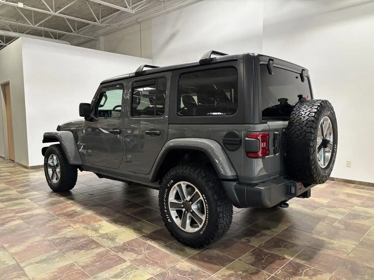 Jeep Wrangler снимка Jeep Wrangler