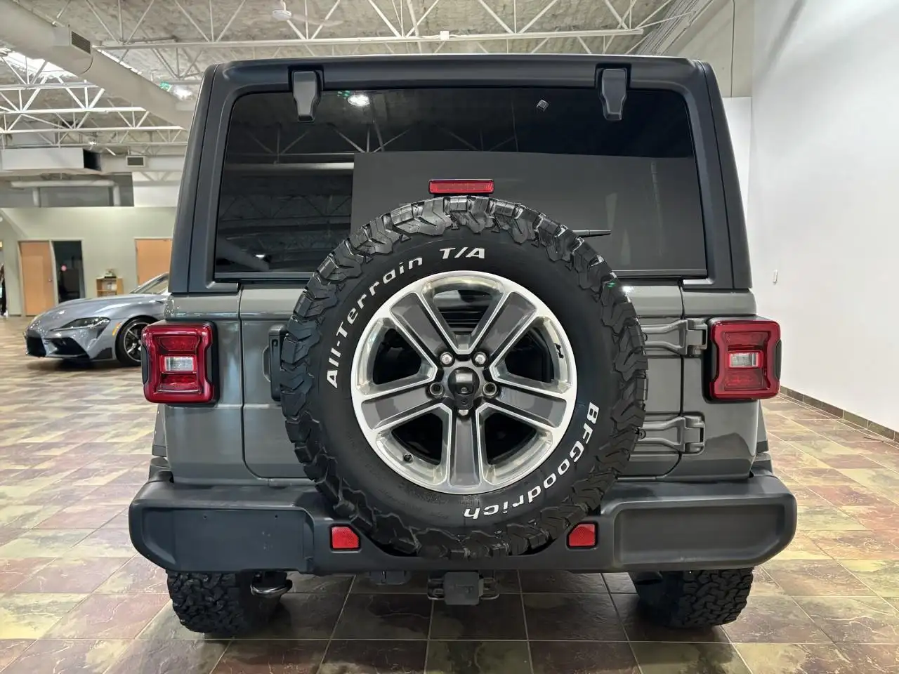Jeep Wrangler снимка Jeep Wrangler