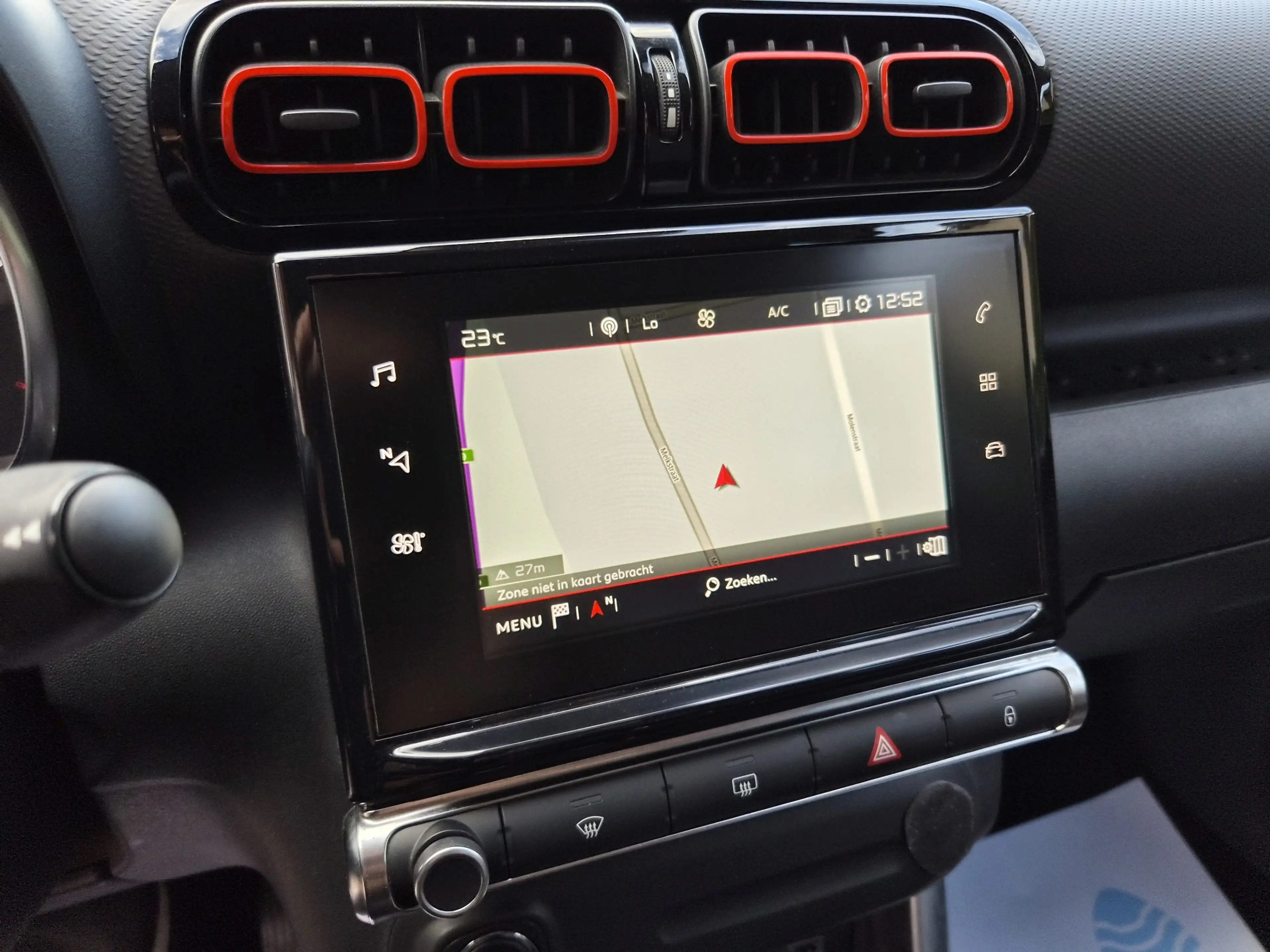 Citroen C3 Aircross / 1.2 Shine / CAMERA / CARPLAY / LED / CRUISE / NA — photo 11
