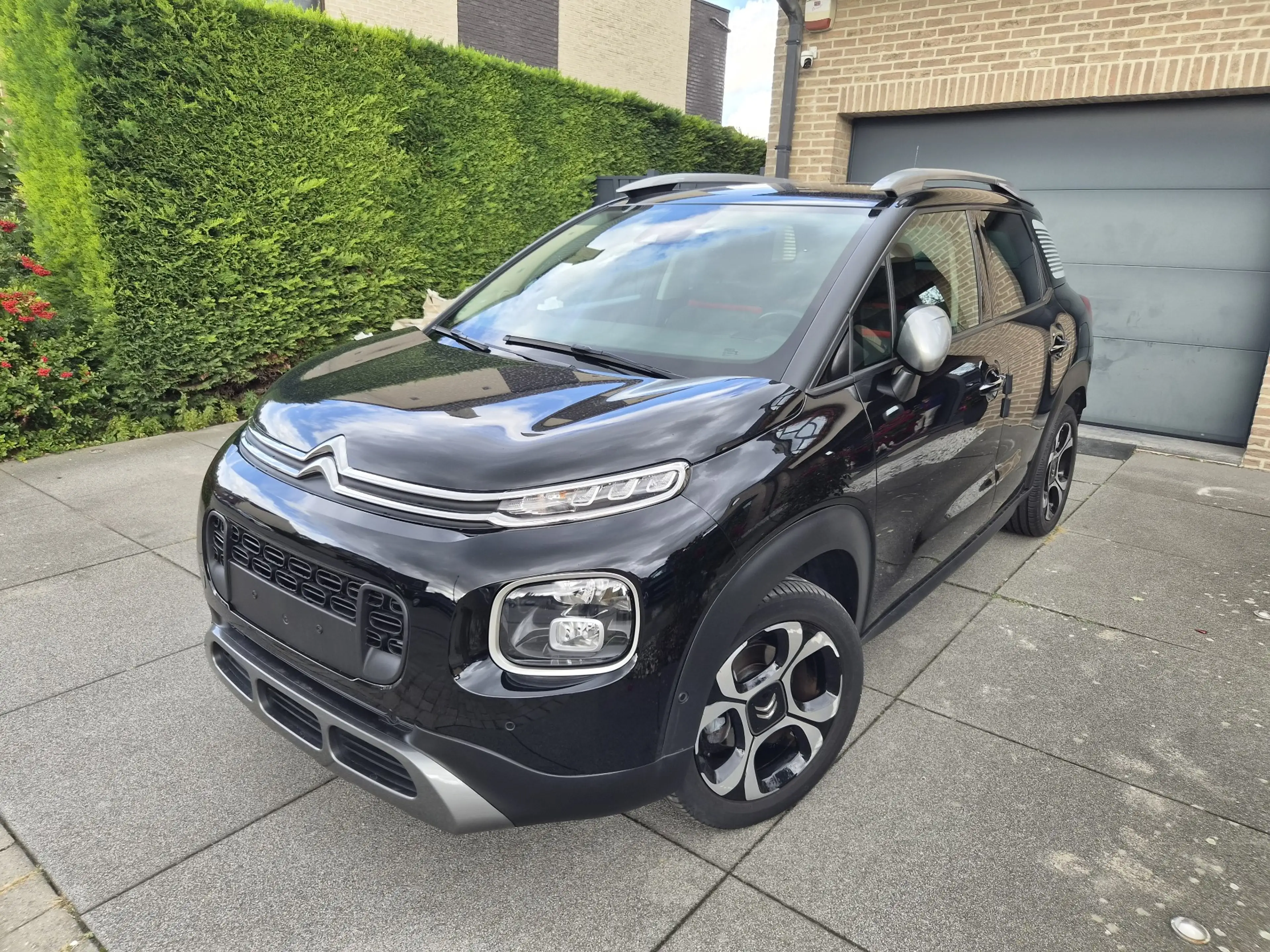 Citroen C3 Aircross / 1.2 Shine / CAMERA / CARPLAY / LED / CRUISE / NA