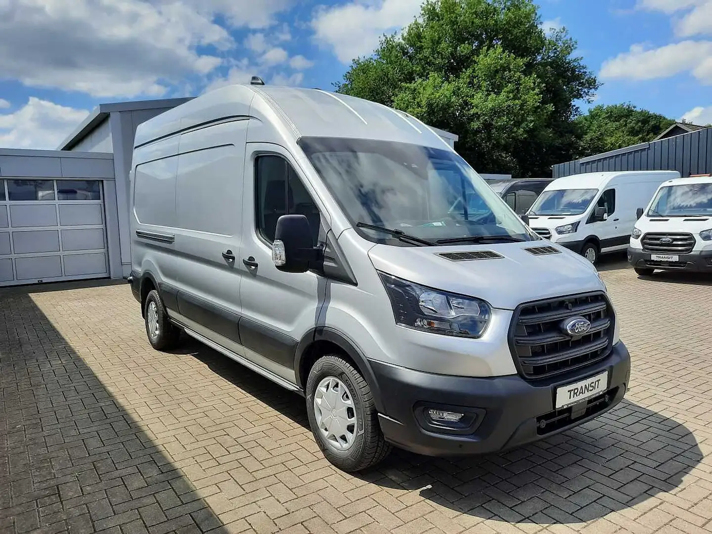 Ford Trend 350 L3 Kastenwagen Silber - 2