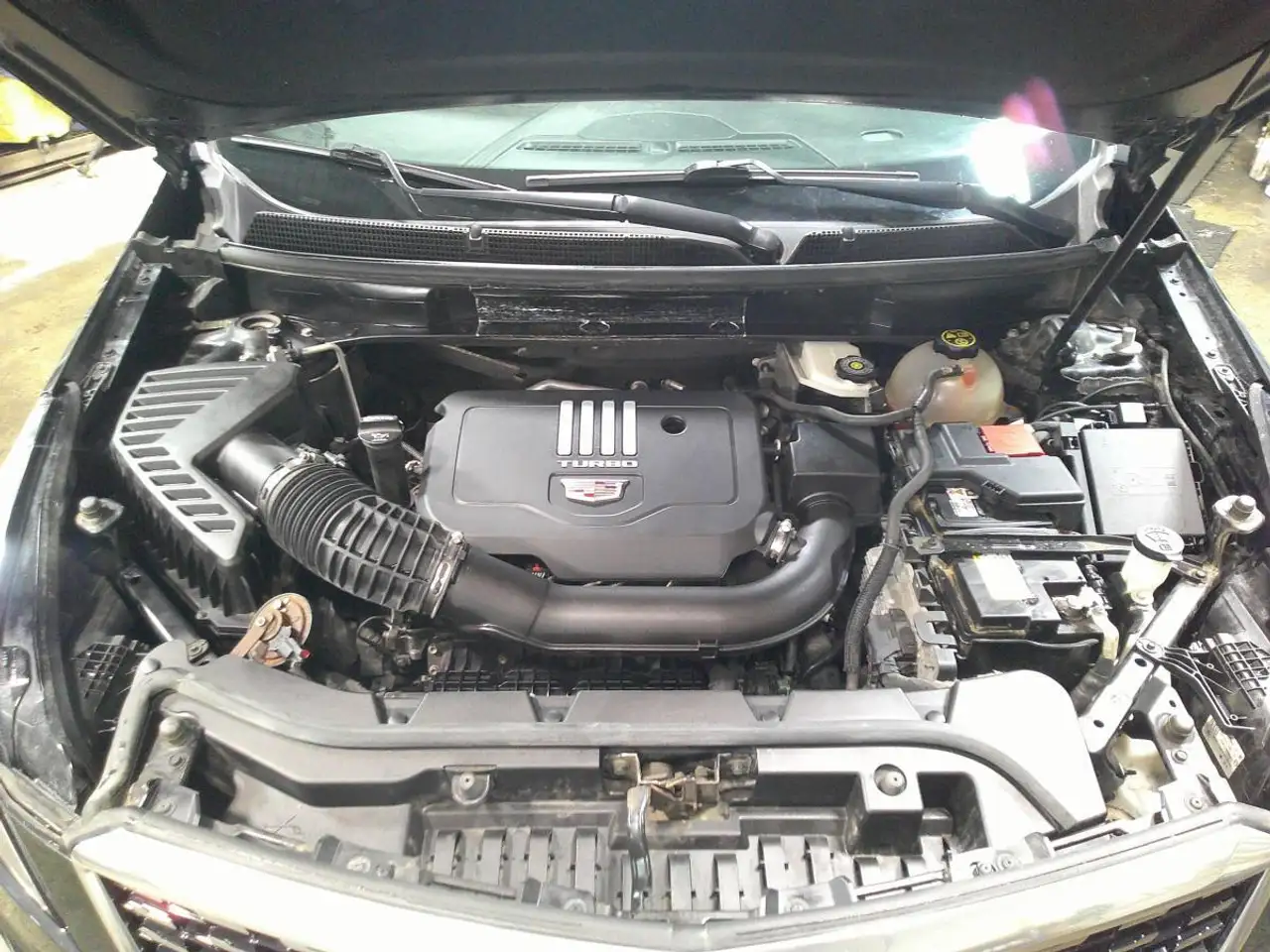 Cadillac XT5 снимка Cadillac XT5