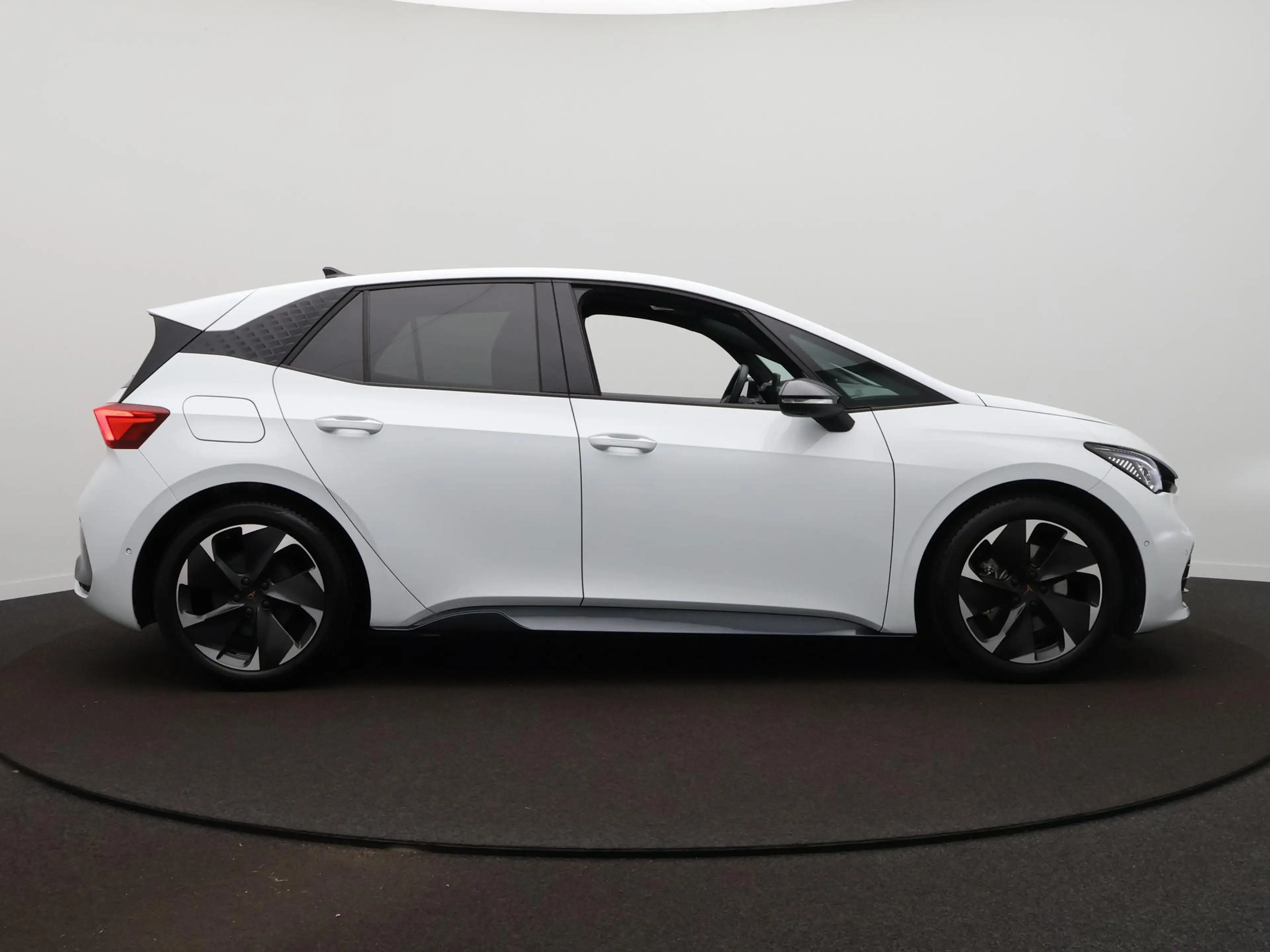 CUPRA Born Impulse 62 kWh | 360 Camera | Panodak | Stoelverwa — photo 5