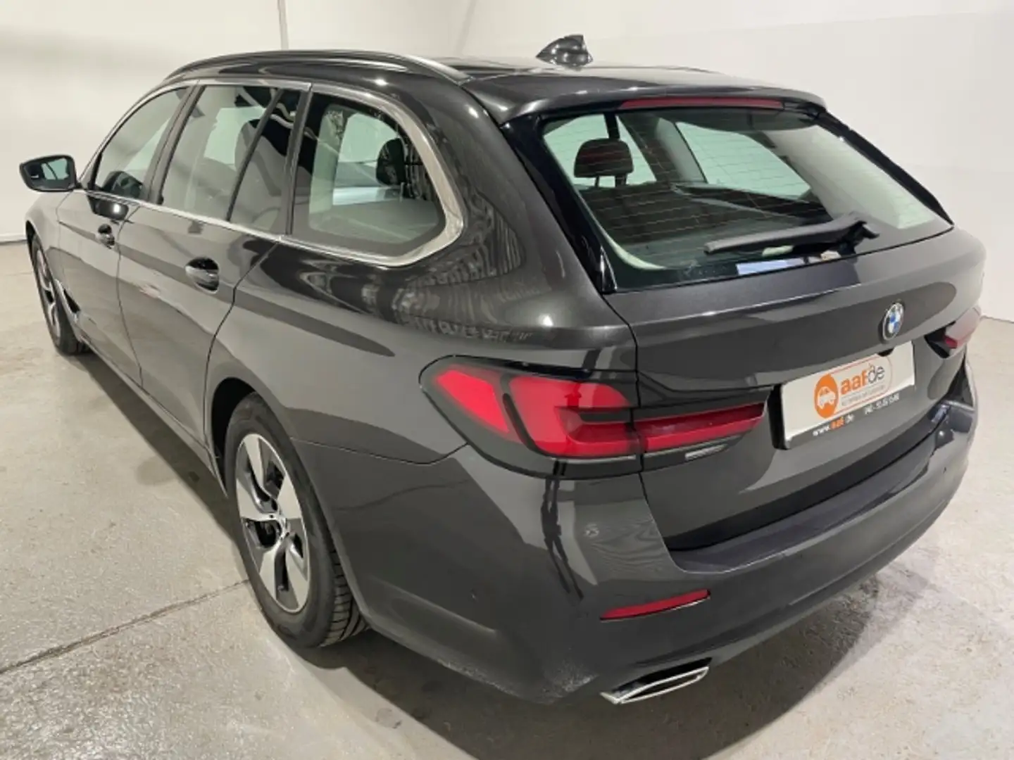 BMW 520 D Touring Automatik EU6d Navi LED Virtual Cockpit Gris - 2