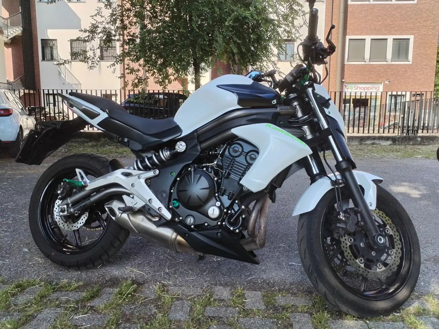 Kawasaki ER - 6 N Blanc - 2